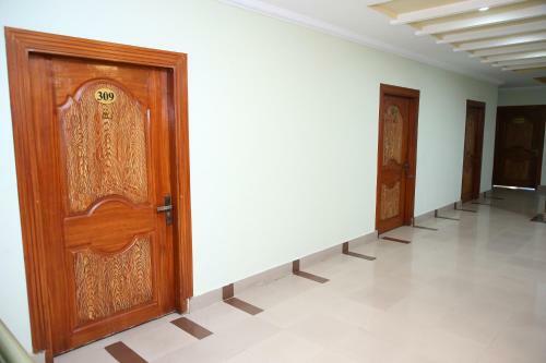 Hotel Crown Inn