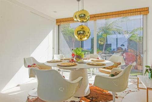 Impeccable 4-bed Villa