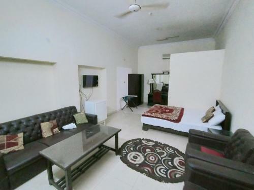 Hotel Ambassador Multan
