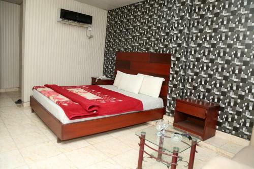 Hotels Multan