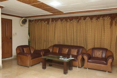 Hotels Multan