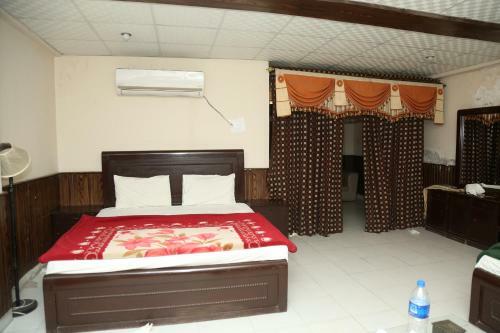 Hotel Pace Inn