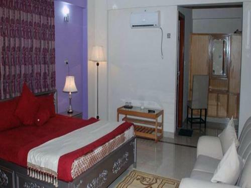 Mir Continental Hotel