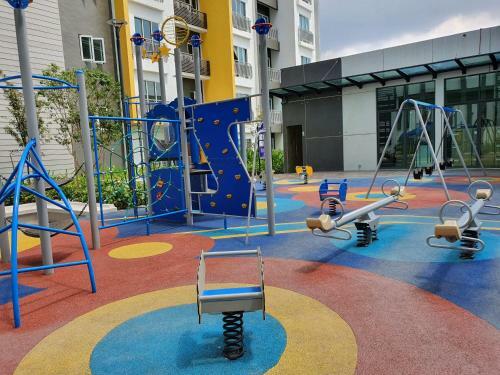 Merona Homestay Mesahill Apartment