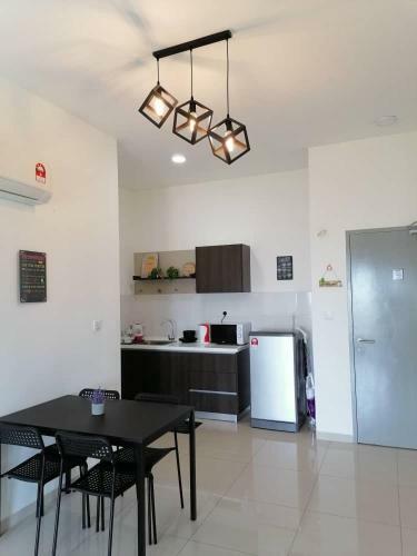Apartamento Enjoy The Sunset @ Bright Mesahill Condo