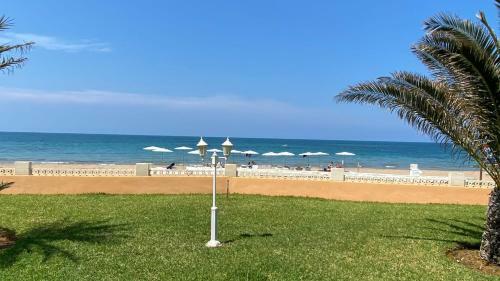 Fantastic First Beach Line 3-bed Apartment
