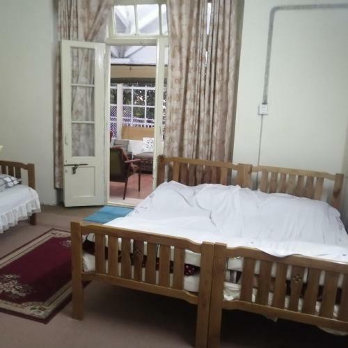 Lodge Victorian Cottage