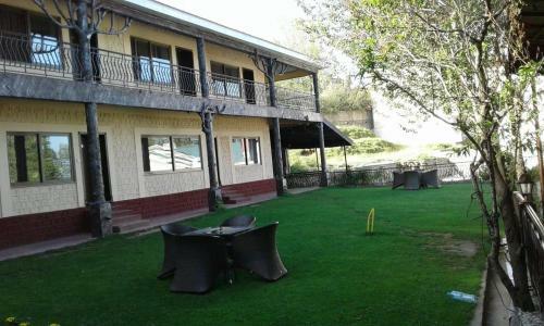 Cosy Knock Hotel