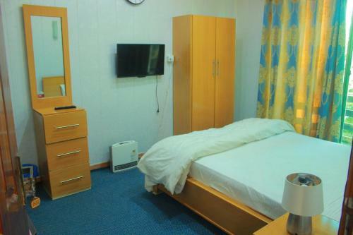 Hostal Alvadi Hotel