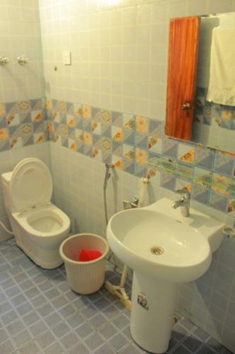 Hostal Alvadi Hotel