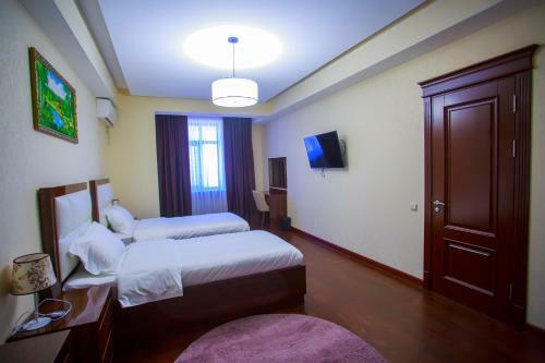 Hotel Ayni