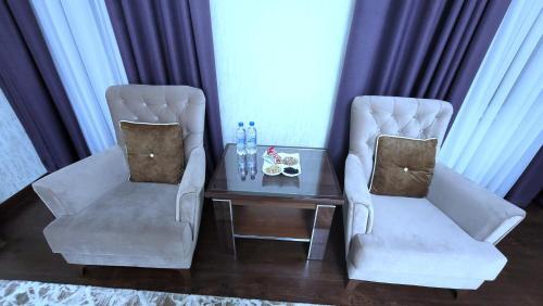 Hotel Ayni