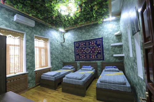 Yellow Hostel Dushanbe