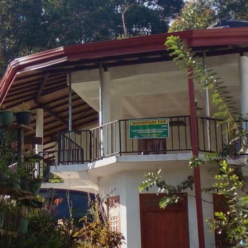 Hostal Mountain Top Guest