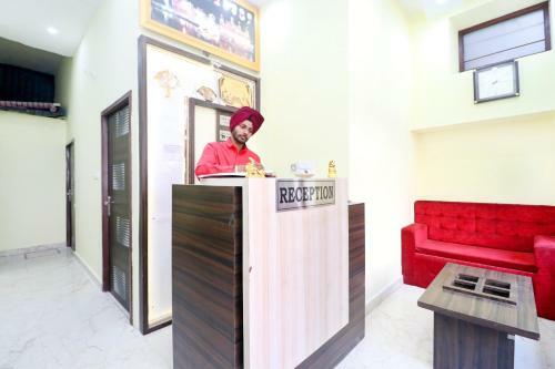 Hotel Oyo 38404 Arora Classic Guest House