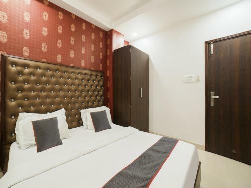 Oyo Townhouse 615 Hotel Pearl Inn