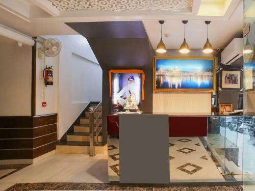 Oyo Townhouse 615 Hotel Pearl Inn