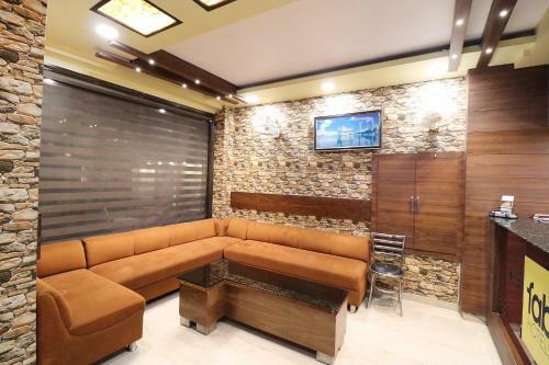 Fabhotel Rv