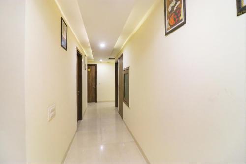 Fabhotel Prime Welcome Inn2