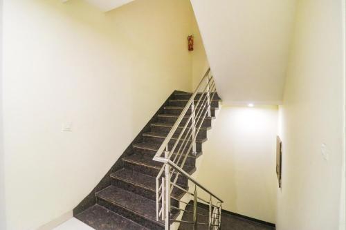 Fabhotel Prime Welcome Inn2