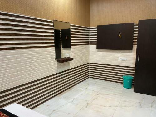 Hotel Nv Residency