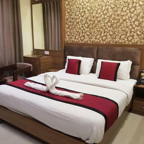 Hotel S.s Royal