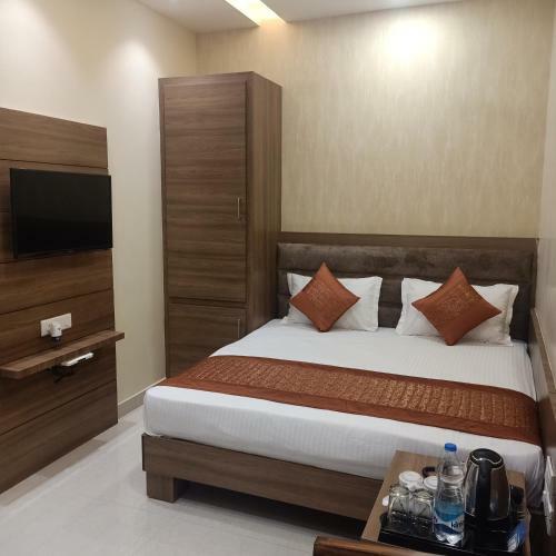Hotel S.s Royal
