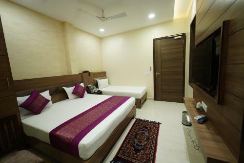 Hotel S.s Royal