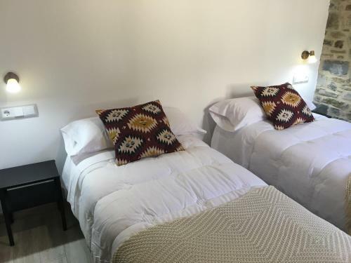 Apartamentos Bajo Pe�a
