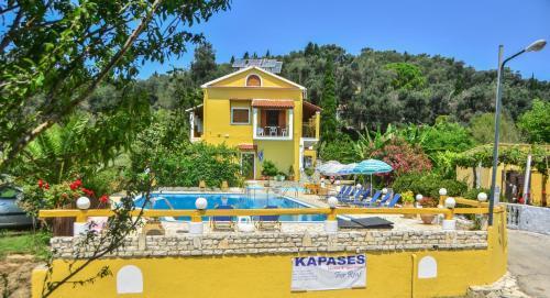 Kapases Studios & Apartments