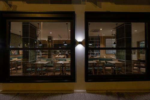 Hotel Dimokritos