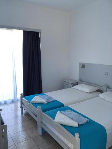 Antomar Apartments And Studios