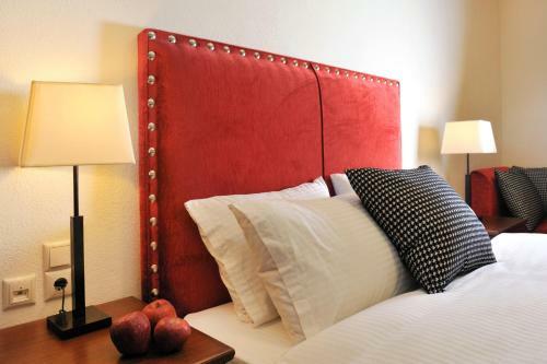 Hostal Guesthouse Rousis