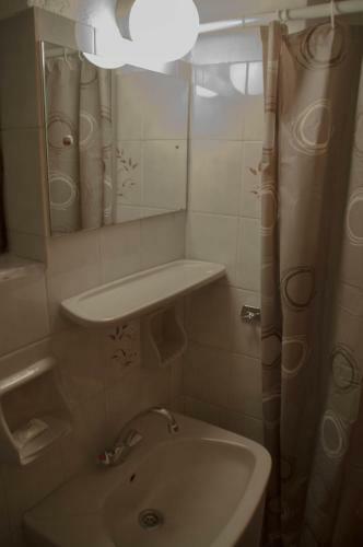 Hostal Haravgi