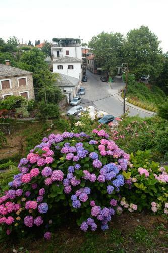 Hostal Haravgi