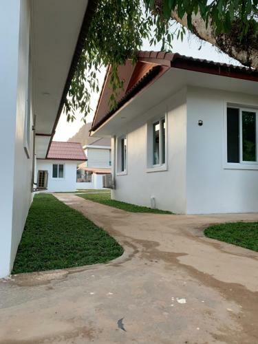 Hostal River View Villas