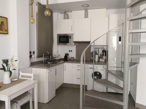 Apartamentos En Paseo Maritimo