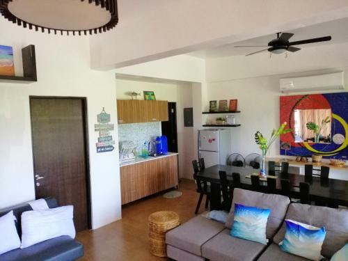 Hostal Casa Herminia Baler