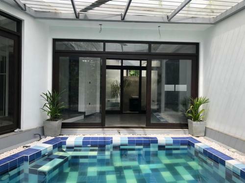 5 Room Holiday Bungalow In Batticaloa