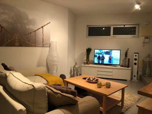 Sea View Apartment In El M�dano With Private Parking Space