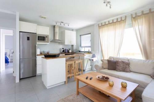 Sea View Apartment In El M�dano With Private Parking Space