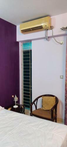 Zara?s Service Apartment