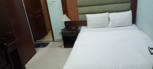 Yes Bd Hotel Group