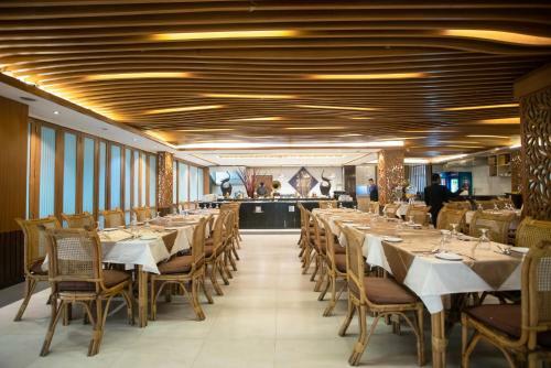 Jatra Hotel Grand Royal