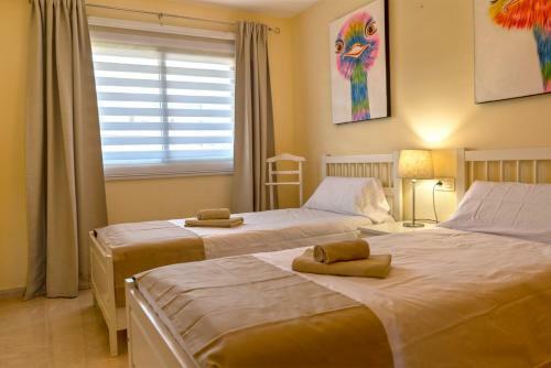 Apartamento La Perla Beach Apt With Pool