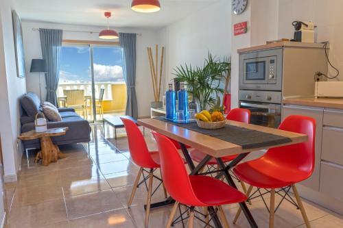 Apartamento La Perla Beach Apt With Pool