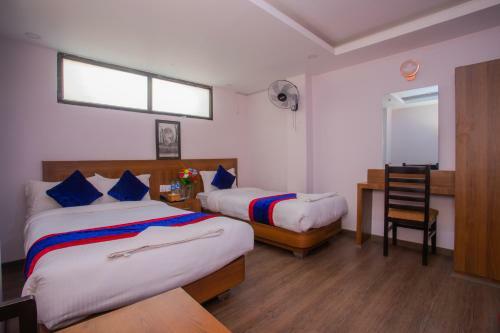 Hotel Maheshwor