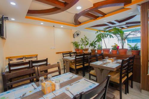 Hotel Maheshwor