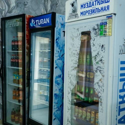 Hotel ???-??