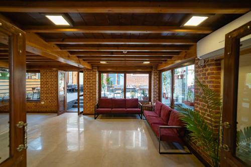 Traditional Stay - A Boutique Hotel